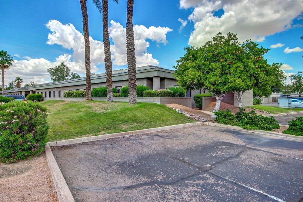 East Valley Medical Office Condo | For Lease: 604 W Warner Rd Bldg B, Chandler, AZ 85225